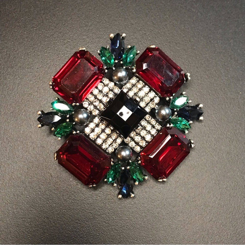 Holiday Colorful Brooch Pin NEW!